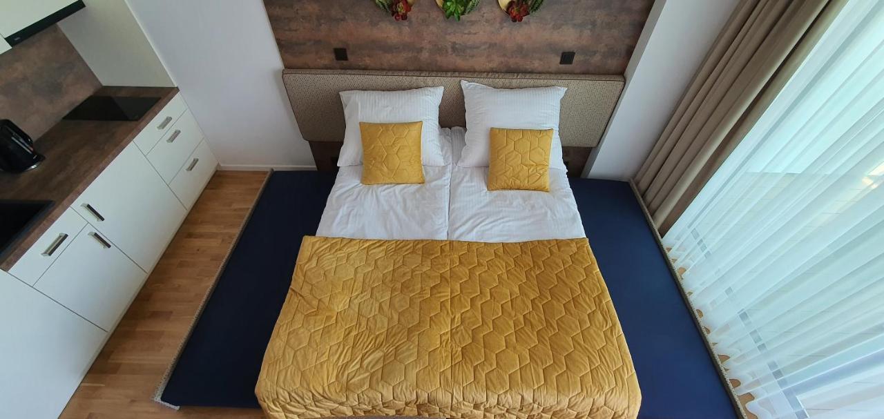 Seaside Park Kolobrzeg Apartament Prywatny Екстер'єр фото